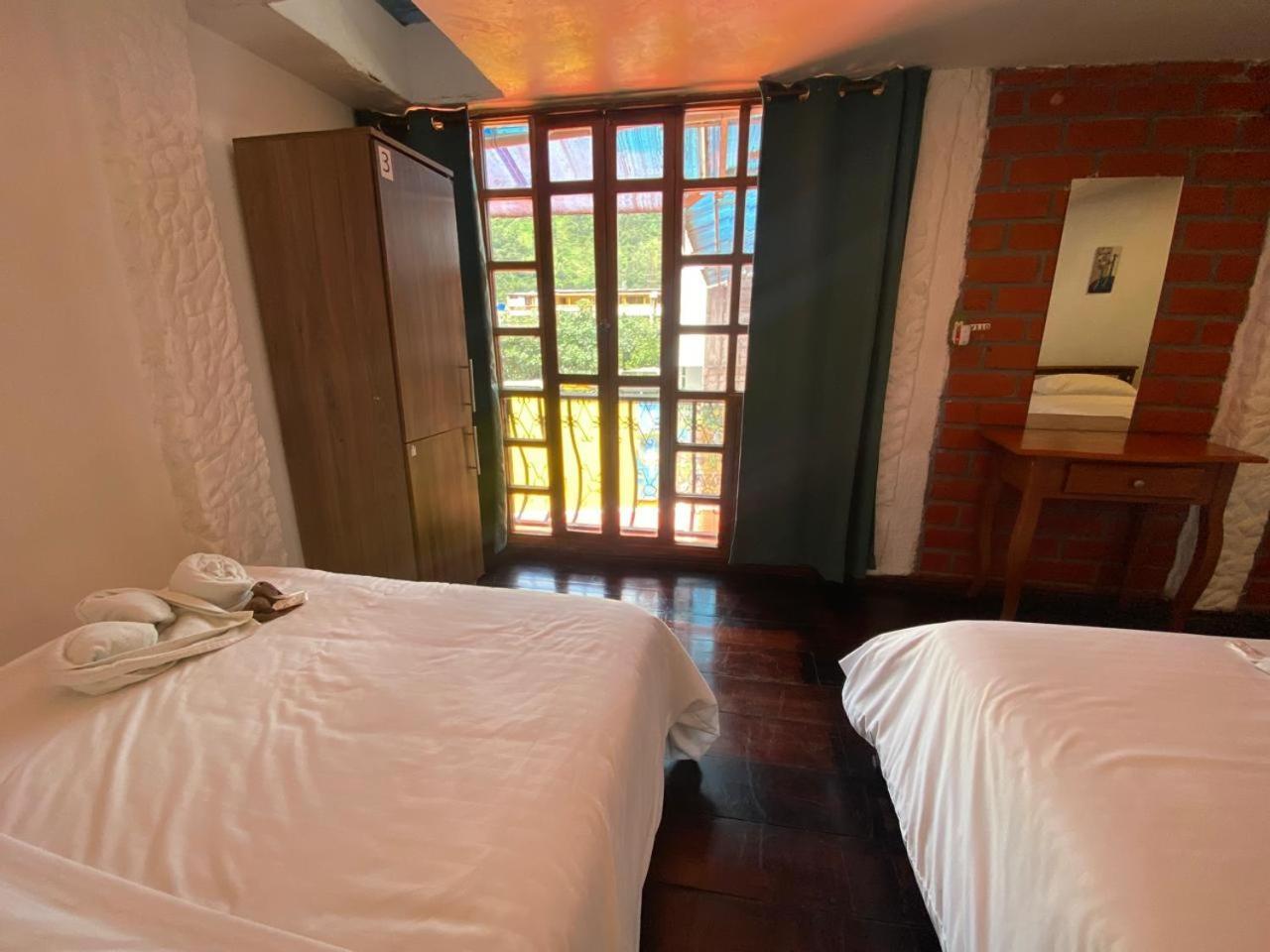 Garden House Hostal Banos  Exterior photo