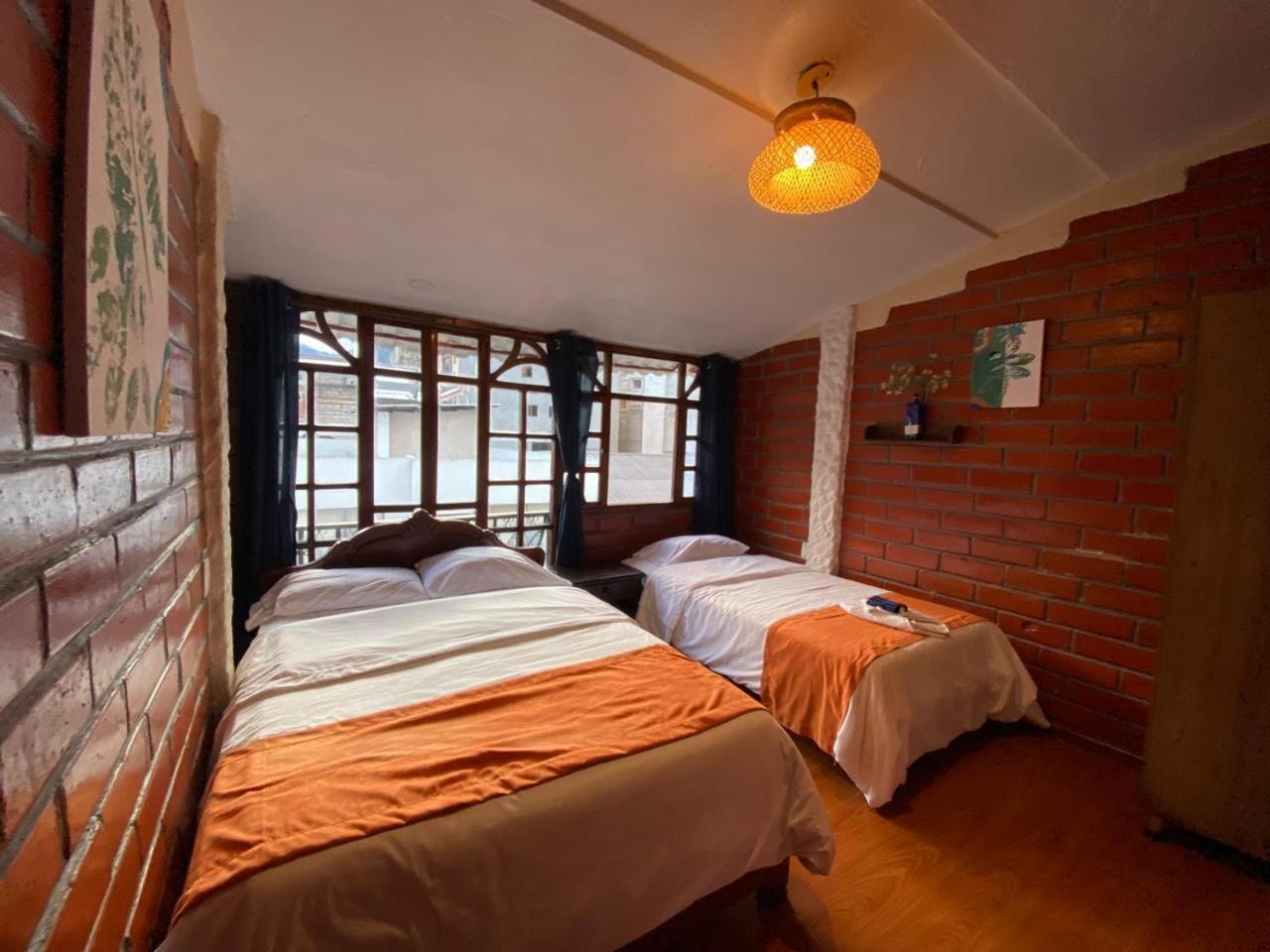 Garden House Hostal Banos  Exterior photo