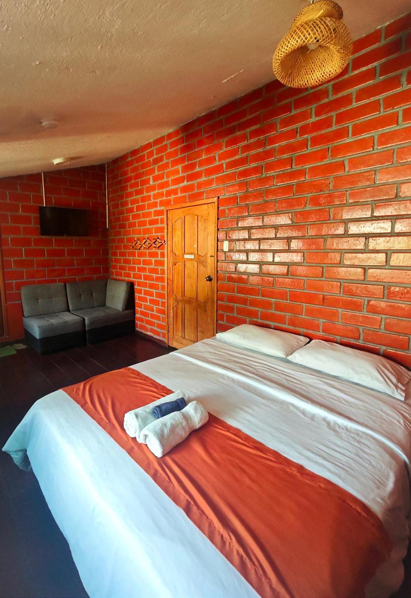 Garden House Hostal Banos  Exterior photo